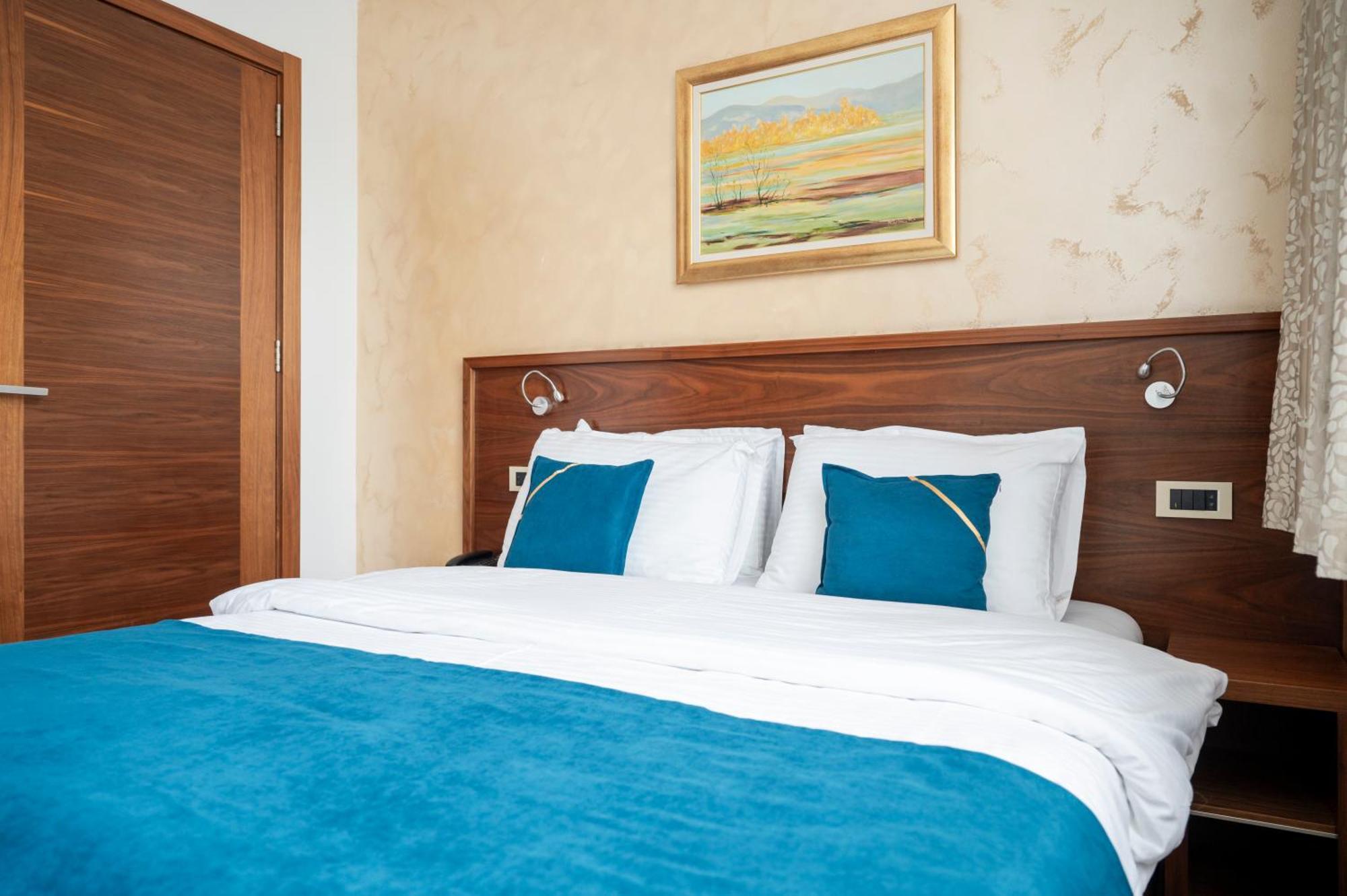Hotel Bistrik Center 4*