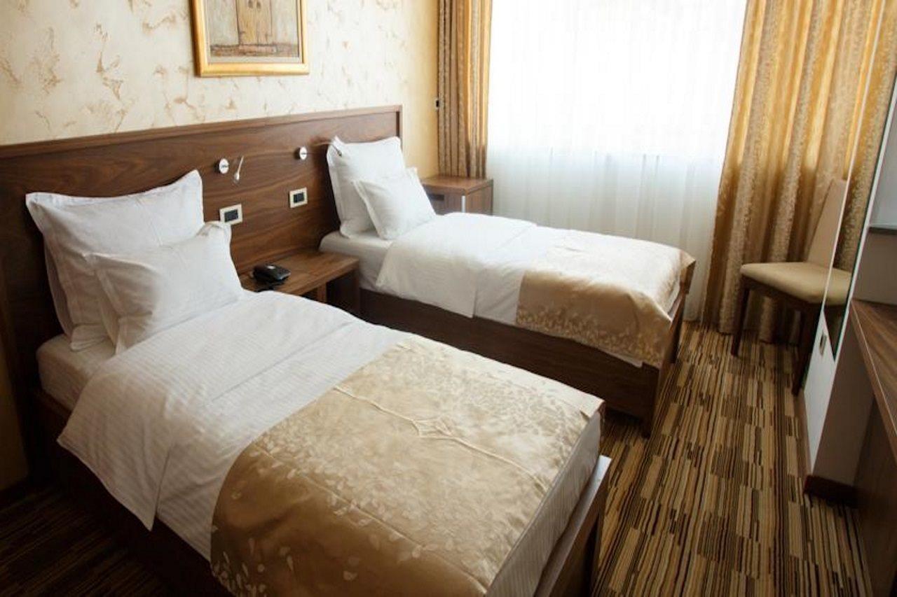Hotel Bistrik Center